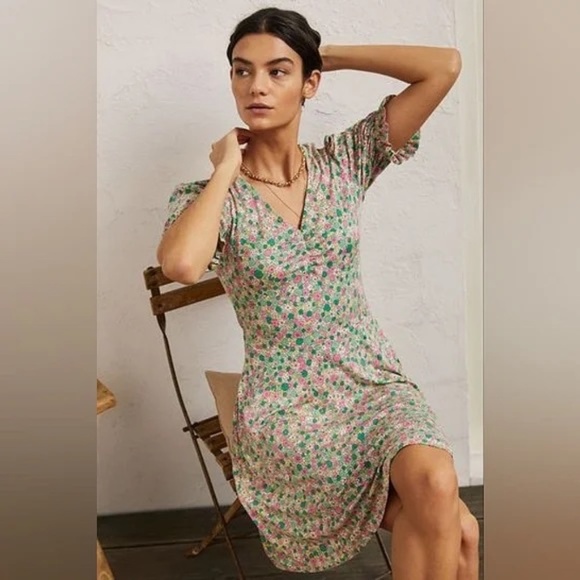 Boden Dresses & Skirts - Boden Puff Sleeve Floral Jersey Minidress Cottagecore Romantic